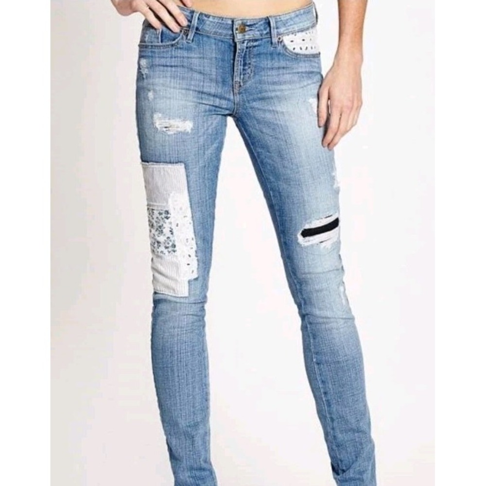Guess Women's Mid-Rise Patchedand Mended Skinny jeans Stretch Blue‎ Size 26